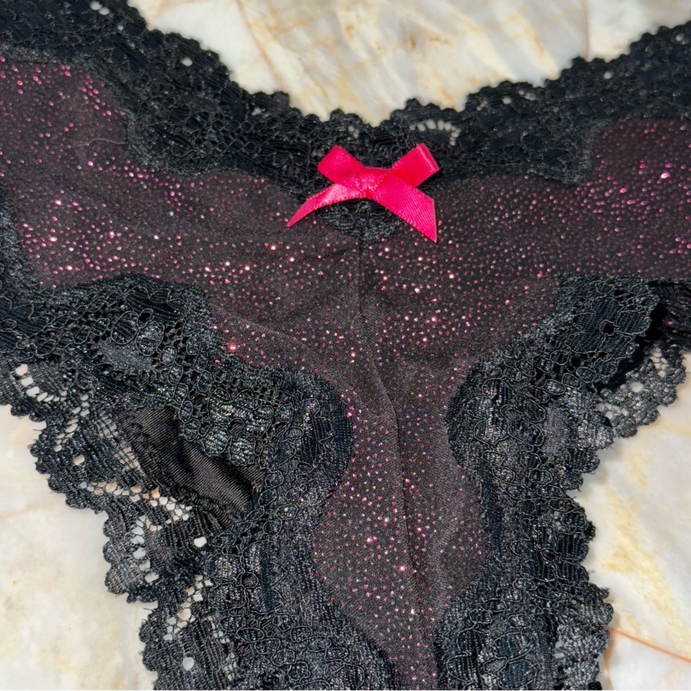 NEW Victoria’s Secret‎ Lingerie Vintage Gorgeous Panties Thong Cheeky Lace Trim
